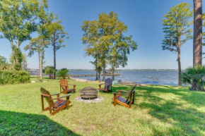 Bayfront Gem Patio and Fire Pit in Pensacola